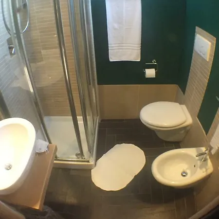 Alojamento de Acomodação e Pequeno-almoço Arte 3*